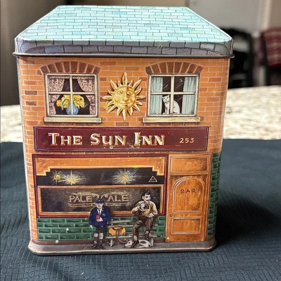 Vintage Hinged Tin Box - Picture 6 of 7